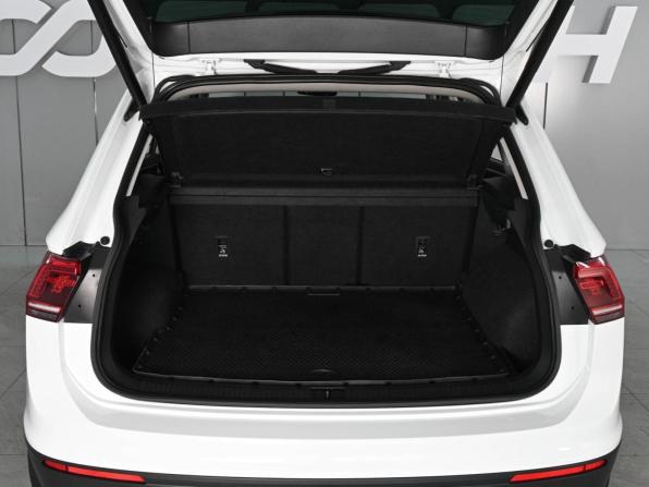 Volkswagen Tiguan II с пробегом 2018 года, цена 2 329 000 рублей, 131458 км, внедорожник, Автокод Объявления