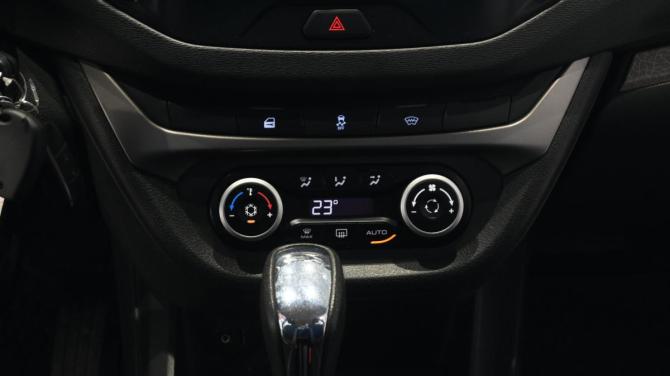 Lada (ВАЗ) Vesta I с пробегом 2020 года, цена 995 000 рублей, 73232 км, седан, Автокод Объявления