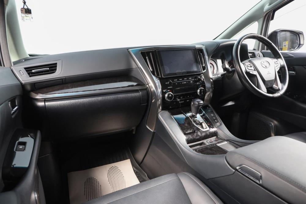 Toyota Alphard III Рестайлинг Новосибирск  - изображение 18
