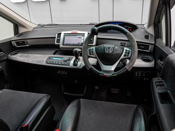 Honda Freed I Рестайлинг с пробегом 2014 года, цена 1 170 000 рублей, 167268 км, компактвэн, Автокод Объявления