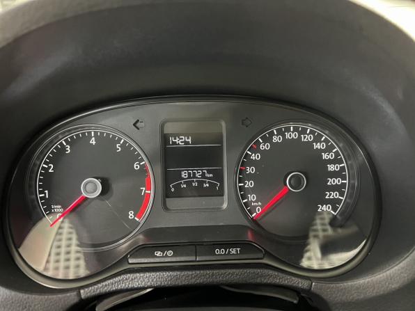 Volkswagen Polo V Рестайлинг с пробегом 2016 года, цена 739 000 рублей, 187000 км, седан, Автокод Объявления