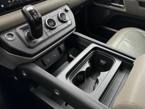 Land Rover Defender II с пробегом 2021 года, цена 5 500 000 рублей, 101265 км, внедорожник, Автокод Объявления