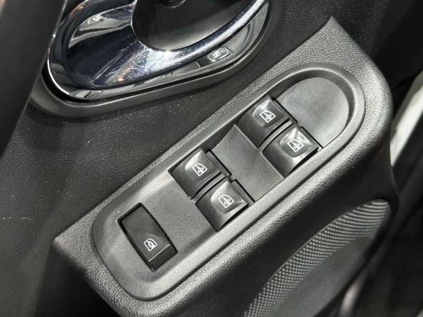 Renault Duster I Рестайлинг с пробегом 2015 года, цена 697 000 рублей, 321000 км, внедорожник, Автокод Объявления