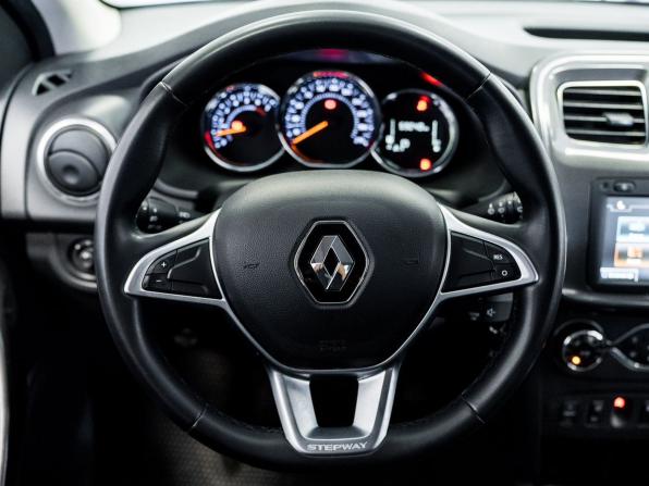 Renault Sandero II Рестайлинг с пробегом 2019 года, цена 1 380 000 рублей, 59040 км, хэтчбек, Автокод Объявления