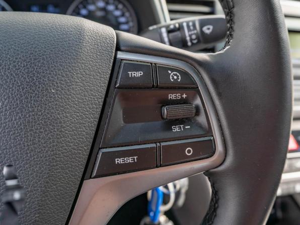 Hyundai Elantra VI (AD) с пробегом 2018 года, цена 1 569 000 рублей, 126208 км, седан, Автокод Объявления
