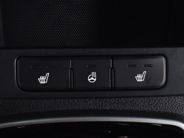Kia Rio IV Рестайлинг с пробегом 2021 года, цена 1 669 999 рублей, 57537 км, хэтчбек, Автокод Объявления