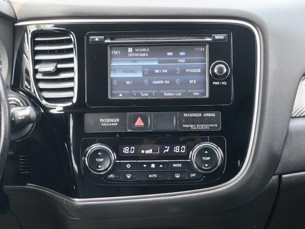 Mitsubishi Outlander III Рестайлинг с пробегом 2015 года, цена 1 129 000 рублей, 308000 км, внедорожник, Автокод Объявления