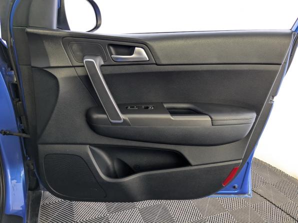 Kia Sportage IV Рестайлинг с пробегом 2021 года, цена 2 375 000 рублей, 96999 км, внедорожник, Автокод Объявления