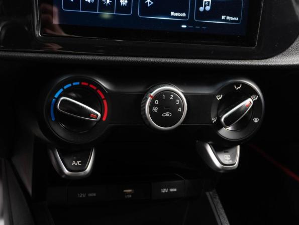 Kia Rio IV Рестайлинг с пробегом 2021 года, цена 1 449 000 рублей, 174766 км, седан, Автокод Объявления