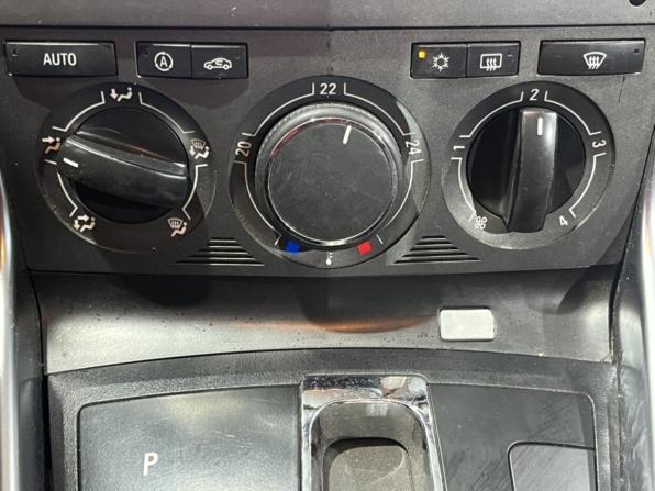 Opel Antara I Рестайлинг с пробегом 2012 года, цена 985 000 рублей, 215132 км, внедорожник, Автокод Объявления