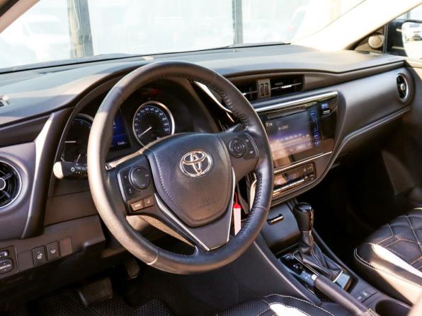 Toyota Corolla XI (E160 E170 E180) Рестайлинг 1 с пробегом 2018 года, цена 1 784 000 рублей, 77433 км, седан, Автокод Объявления