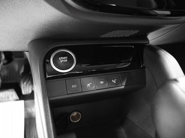 Renault Kaptur I Рестайлинг с пробегом 2022 года, цена 1 965 000 рублей, 23434 км, внедорожник, Автокод Объявления