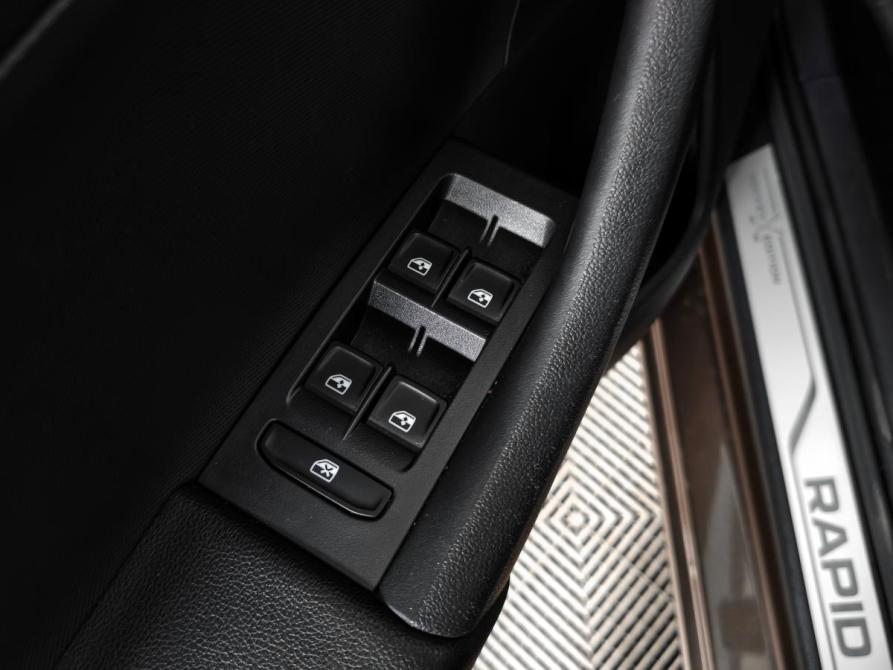 Skoda Rapid I Рестайлинг Санкт-Петербург  - изображение 10