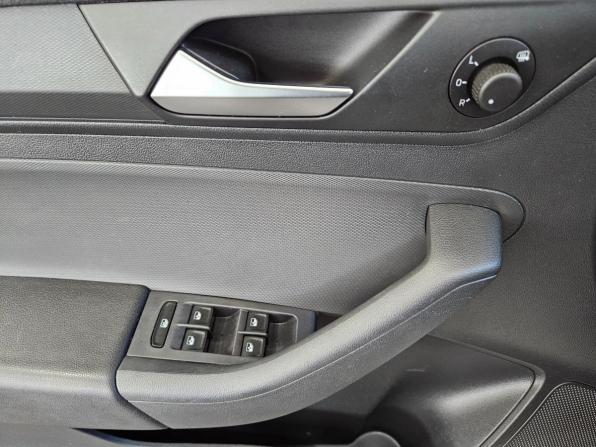 Volkswagen Polo VI с пробегом 2022 года, цена 1 399 000 рублей, 124371 км, лифтбек, Автокод Объявления