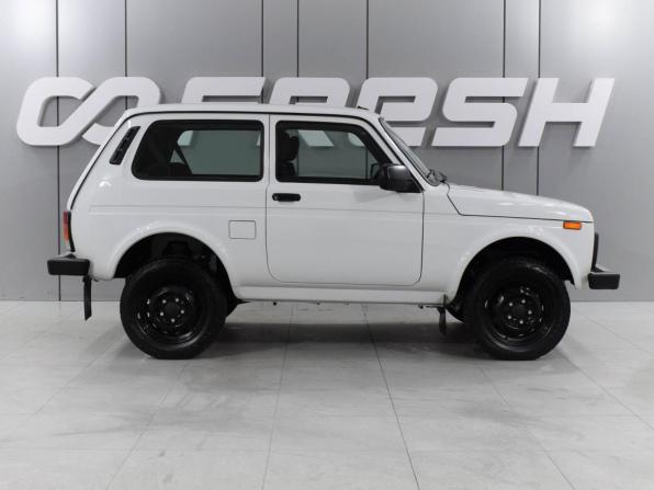 Lada (ВАЗ) Niva Legend с пробегом 2024 года, цена 980 000 рублей, 66 км, внедорожник, Автокод Объявления