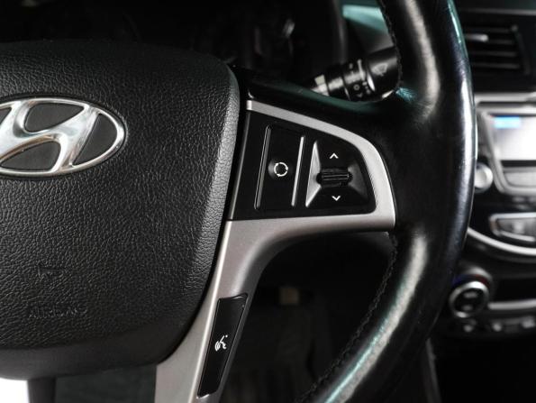 Hyundai Solaris I Рестайлинг с пробегом 2014 года, цена 1 055 000 рублей, 188721 км, седан, Автокод Объявления