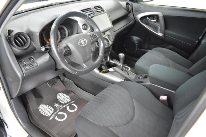 Toyota RAV4 III (XA30) Рестайлинг с пробегом 2011 года, цена 1 249 000 рублей, 243670 км, внедорожник, Автокод Объявления