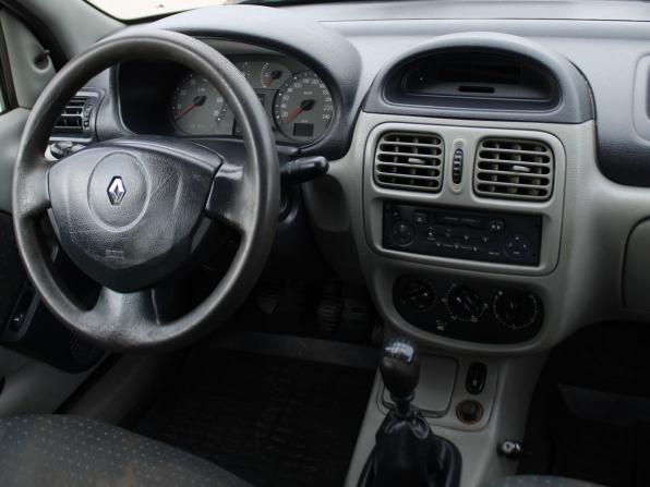 Renault Symbol I Рестайлинг с пробегом 2004 года, цена 129 000 рублей, 262911 км, седан, Автокод Объявления