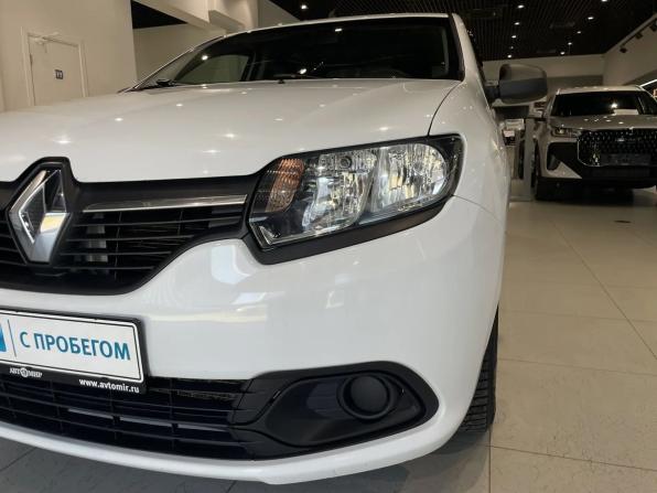 Renault Logan II с пробегом 2017 года, цена 800 000 рублей, 95429 км, седан, Автокод Объявления