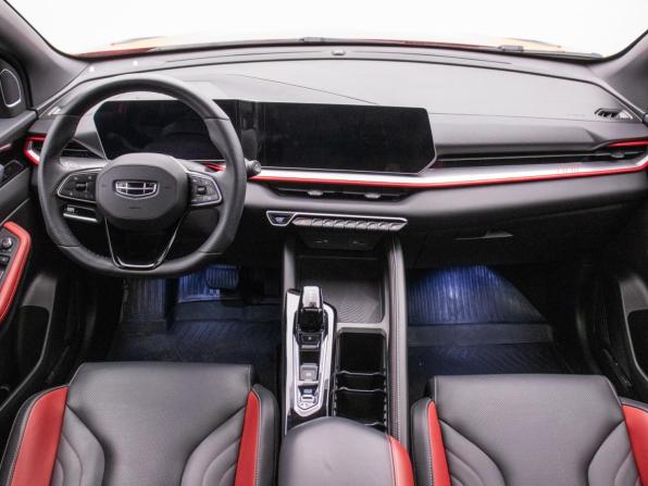 Geely Coolray I Рестайлинг с пробегом 2023 года, цена 1 940 000 рублей, 17906 км, внедорожник, Автокод Объявления