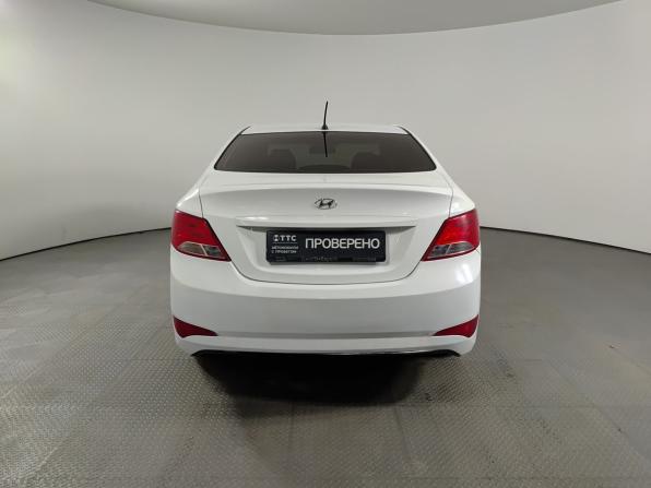 Hyundai Solaris I Рестайлинг с пробегом 2015 года, цена 685 000 рублей, 216000 км, седан, Автокод Объявления