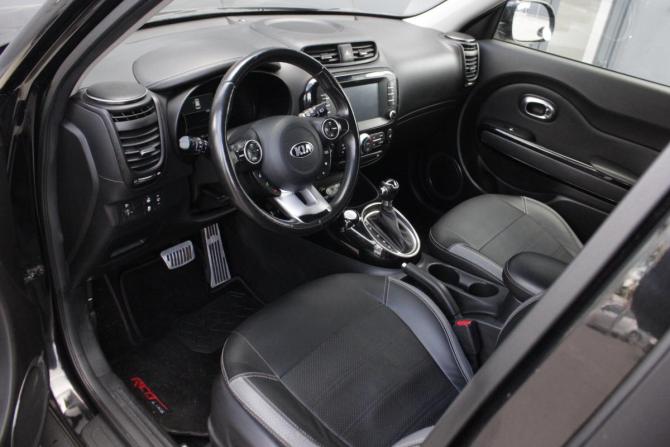 Kia Soul II Рестайлинг с пробегом 2018 года, цена 1 650 000 рублей, 157759 км, хэтчбек, Автокод Объявления