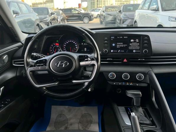 Hyundai Elantra VII (CN7) с пробегом 2021 года, цена 1 597 000 рублей, 160405 км, седан, Автокод Объявления