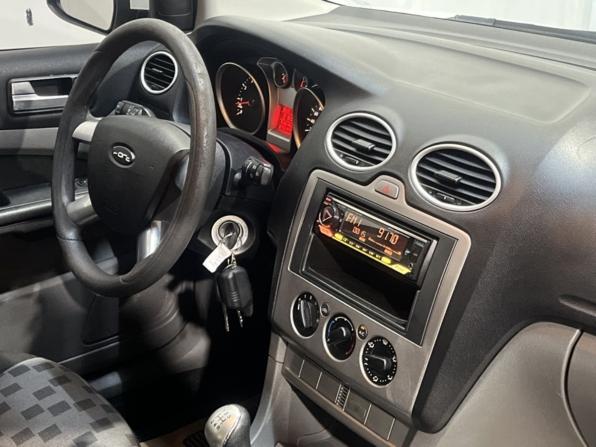 Ford Focus II Рестайлинг с пробегом 2008 года, цена 526 000 рублей, 234380 км, седан, Автокод Объявления