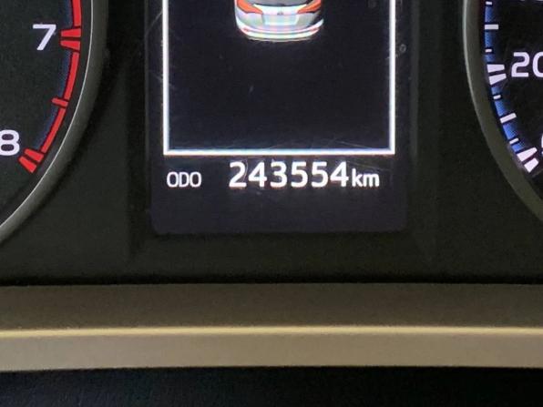 Toyota RAV4 IV (XA40) Рестайлинг с пробегом 2018 года, цена 2 200 000 рублей, 243474 км, внедорожник, Автокод Объявления
