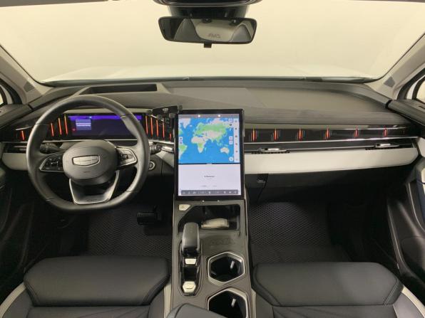 Geely Atlas II с пробегом 2024 года, цена 2 989 000 рублей, 29322 км, внедорожник, Автокод Объявления
