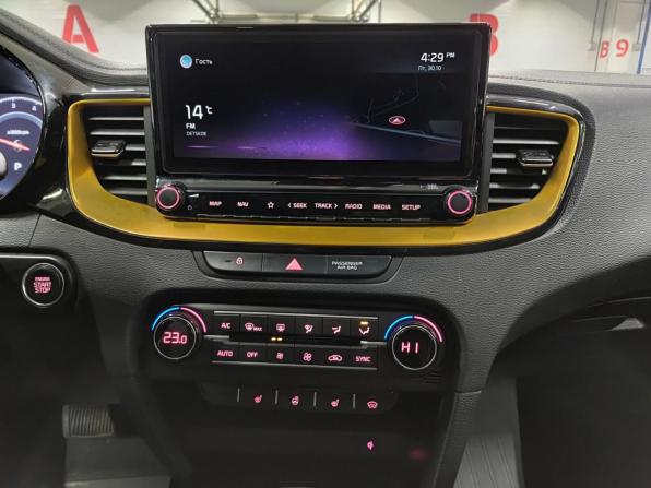 Kia XCeed I с пробегом 2021 года, цена 2 100 000 рублей, 121200 км, хэтчбек, Автокод Объявления