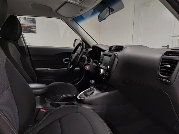 Kia Soul II Рестайлинг с пробегом 2018 года, цена 1 785 000 рублей, 84370 км, хэтчбек, Автокод Объявления