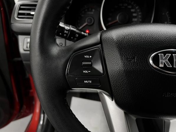 Kia Rio III с пробегом 2014 года, цена 780 000 рублей, 251612 км, хэтчбек, Автокод Объявления