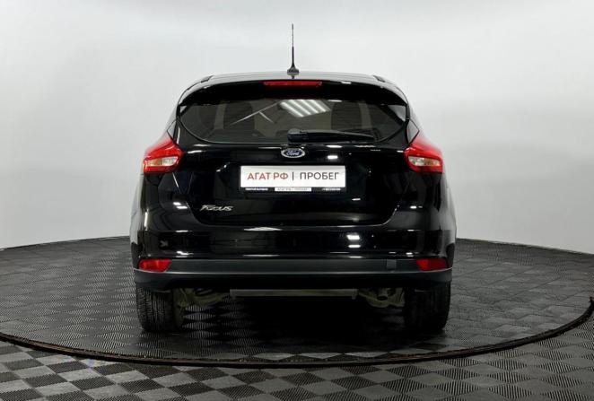 Ford Focus III Рестайлинг с пробегом 2017 года, цена 945 000 рублей, 133200 км, хэтчбек, Автокод Объявления