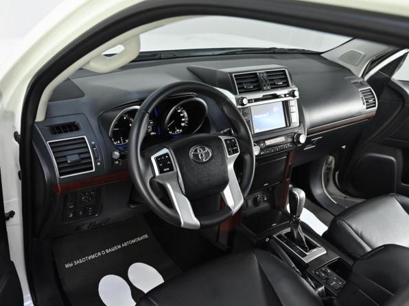 Toyota Land Cruiser Prado 150 Series Рестайлинг 1 с пробегом 2016 года, цена 3 349 000 рублей, 172000 км, внедорожник, Автокод Объявления
