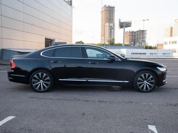 Volvo S90 II Рестайлинг с пробегом 2021 года, цена 4 089 000 рублей, 75000 км, седан, Автокод Объявления