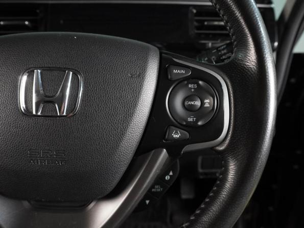 Honda Stepwgn V Рестайлинг с пробегом 2019 года, цена 2 769 000 рублей, 52237 км, минивэн, Автокод Объявления