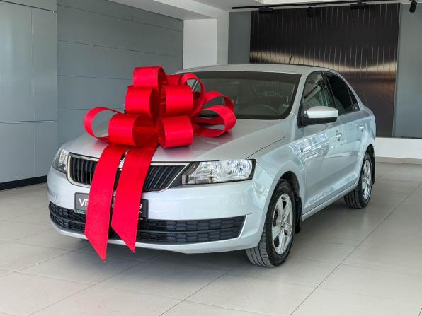 Skoda Rapid I с пробегом 2015 года, цена 947 000 рублей, 179153 км, лифтбек, Автокод Объявления