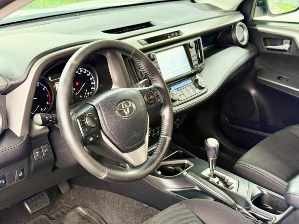 Toyota RAV4 IV (XA40) Рестайлинг с пробегом 2017 года, цена 2 145 000 рублей, 183924 км, внедорожник, Автокод Объявления