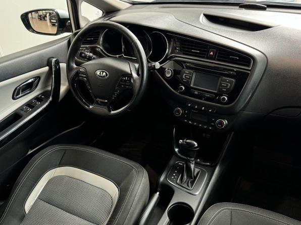 Kia Ceed II Рестайлинг с пробегом 2016 года, цена 1 100 000 рублей, 169000 км, универсал, Автокод Объявления