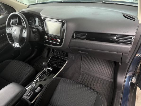 Mitsubishi Outlander III Рестайлинг 3 с пробегом 2021 года, цена 2 349 000 рублей, 149200 км, внедорожник, Автокод Объявления