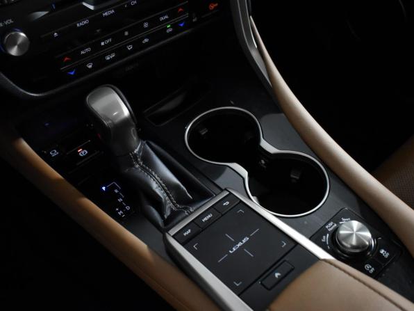 Lexus RX IV Рестайлинг с пробегом 2019 года, цена 3 390 000 рублей, 230000 км, внедорожник, Автокод Объявления