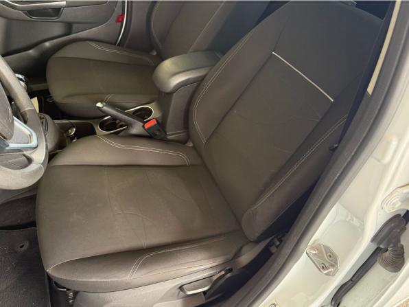 Ford Fiesta Mk6 Рестайлинг с пробегом 2016 года, цена 715 000 рублей, 118996 км, седан, Автокод Объявления