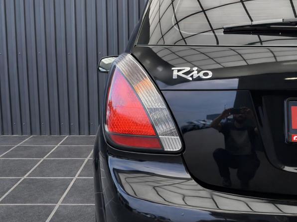 Kia Rio II Рестайлинг с пробегом 2011 года, цена 597 000 рублей, 215000 км, хэтчбек, Автокод Объявления