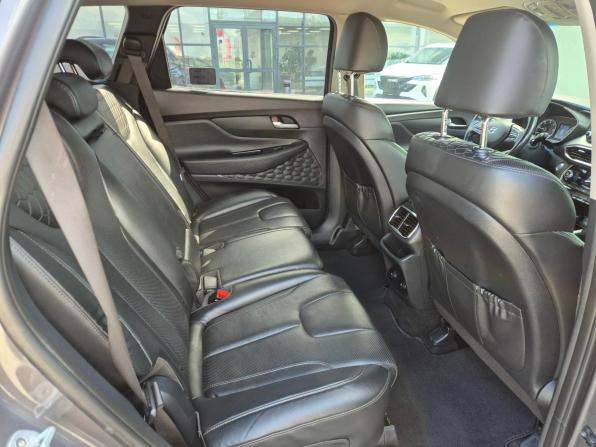 Hyundai Santa Fe IV с пробегом 2018 года, цена 2 890 000 рублей, 129057 км, внедорожник, Автокод Объявления