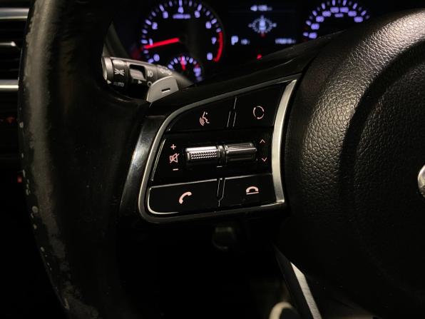 Kia Optima IV Рестайлинг с пробегом 2019 года, цена 1 650 000 рублей, 176807 км, седан, Автокод Объявления