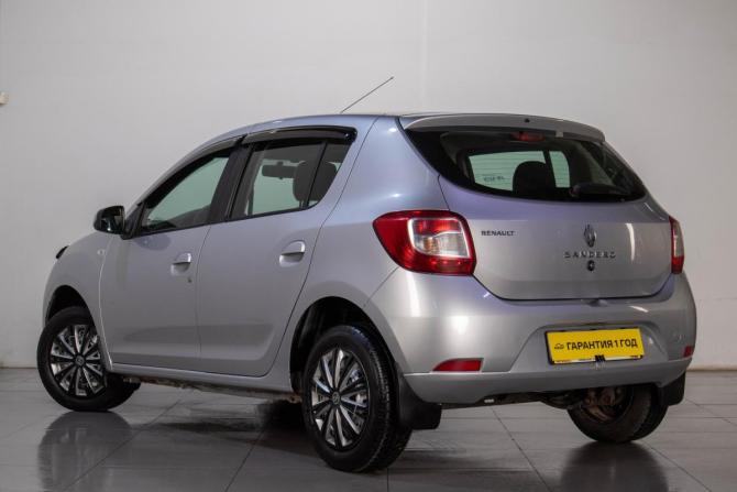 Renault Sandero II с пробегом 2014 года, цена 599 000 рублей, 130000 км, хэтчбек, Автокод Объявления