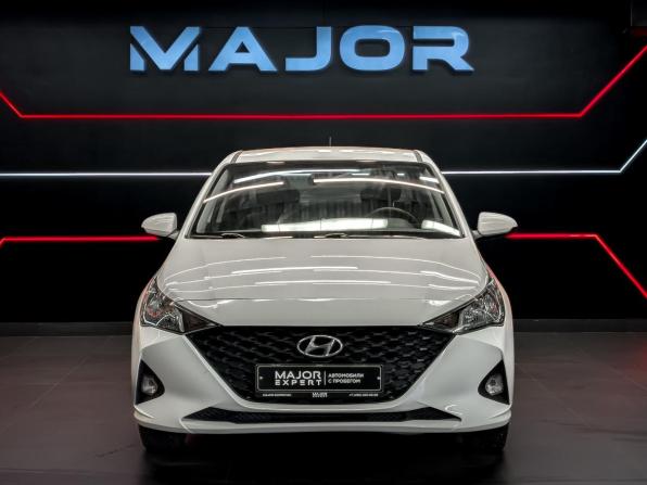 Hyundai Solaris II Рестайлинг с пробегом 2022 года, цена 1 685 000 рублей, 63429 км, седан, Автокод Объявления