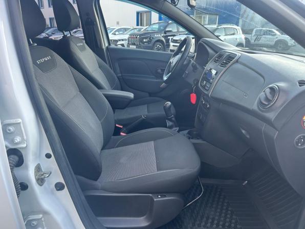 Renault Sandero II Рестайлинг с пробегом 2020 года, цена 1 065 000 рублей, 88084 км, хэтчбек, Автокод Объявления