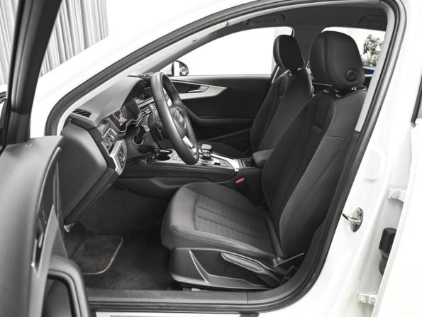Audi A4 V (B9) с пробегом 2015 года, цена 2 239 000 рублей, 205166 км, седан, Автокод Объявления
